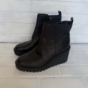 Zodiac Women's Black Leather Chunky Heel Wedge Ankle Zipper Boots sz 10M
